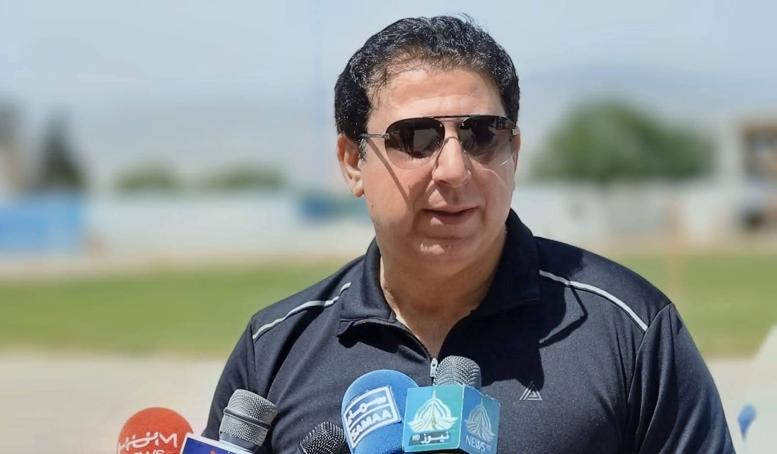 سیکرٹری کھیل دُرا بلوچ کا شہید فٹبالر سید متک آغا کے اہلِ خانہ کیلئے مالی امداد کا اعلان