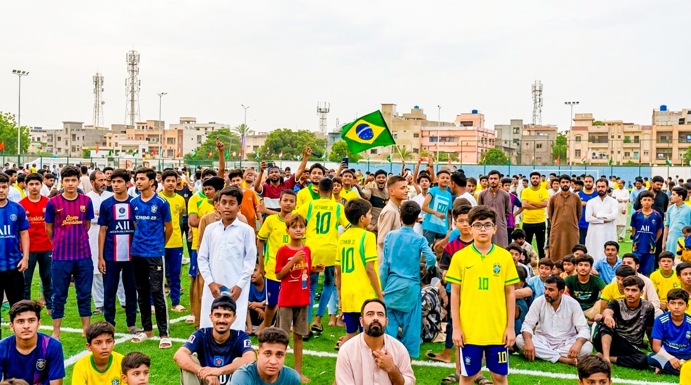کراچی میں فیفا ورلڈ کپ 2026 کا جنون عروج پر