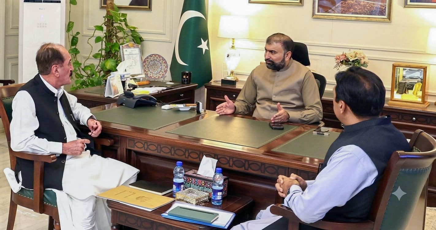 وزیراعلیٰ بلوچستان کی اعلیٰ حکام سے ملاقاتیں، امن و امان، گورننس اور بجلی کی فراہمی کا جائزہ