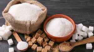 گڑ یا چینی: غذائی ماہرین کے مطابق کون زیادہ فائدہ مند ہے؟