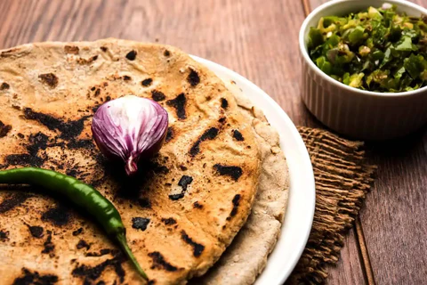 جوار کی روٹی کے حیرت انگیز فوائد اور اسے اپنی غذا میں شامل کرنے کے آسان طریقے
