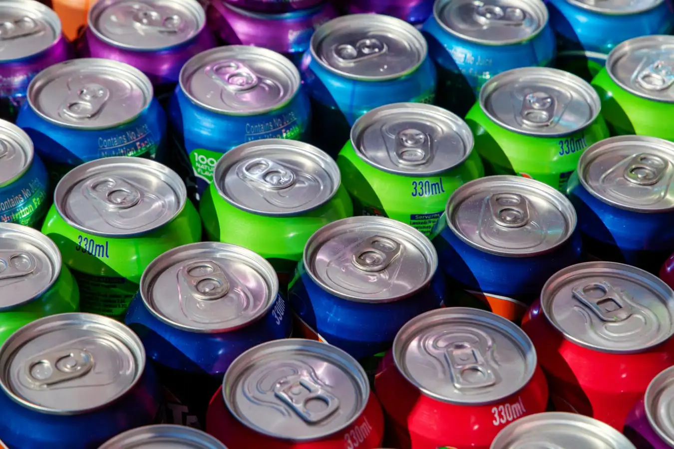 Kuwait Sets Minimum Age 18 for Energy Drinks, Limits Daily Consumption to Two Bottles