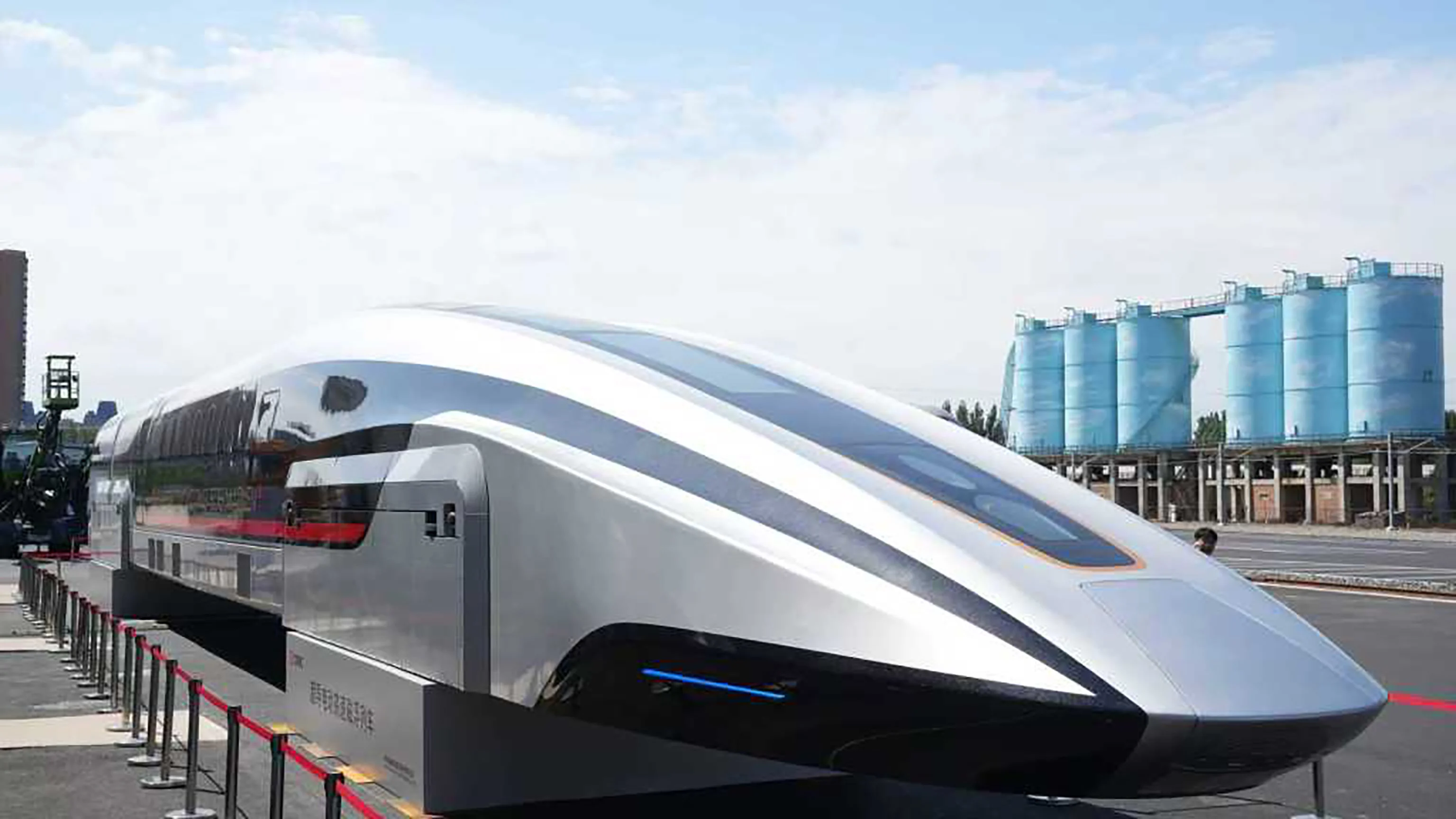World’s Fastest Maglev Train Hits 700 km/h in Just Two Seconds in China