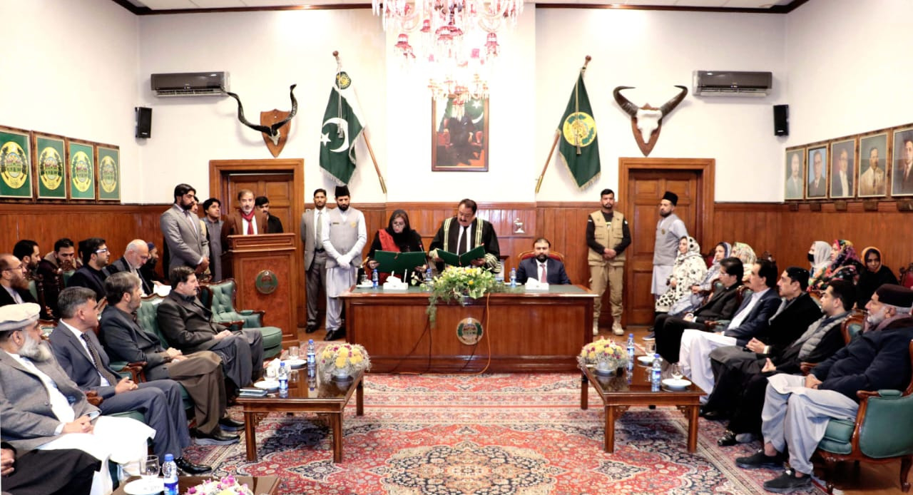 غزالہ گولہ نے قائم مقام گورنر بلوچستان کے عہدے کا حلف اٹھا لیا